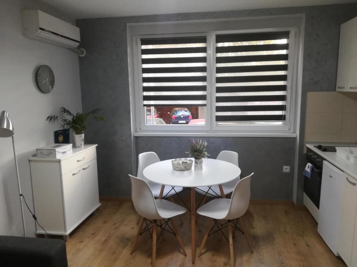 Apartment Marija Σρέμσκα Μιτρόβιτσα Εξωτερικό φωτογραφία